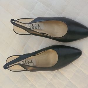 Nine West leather black sling back pumps size 6